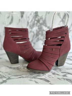 Etc! Rue 21 Booties Burgundy Ankle Strappy Faux Suede 6N Gorpcore